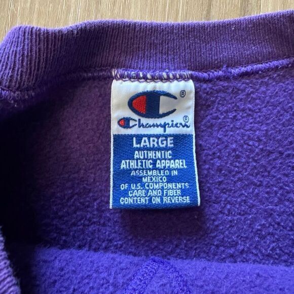 Vintage Y2K Champion New York University Purple Crewneck Sweatshirt Size Large - Picture 3 of 6
